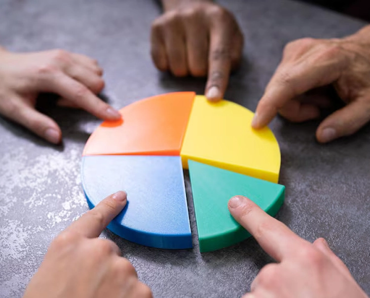 businessperson-placing-last-piece-management-img Why Circle Management